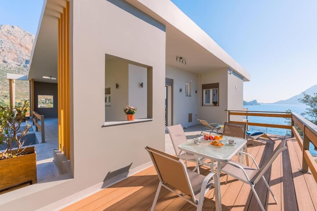 Sunset Dreams Spyros Apartment Skalia ภายนอก รูปภาพ